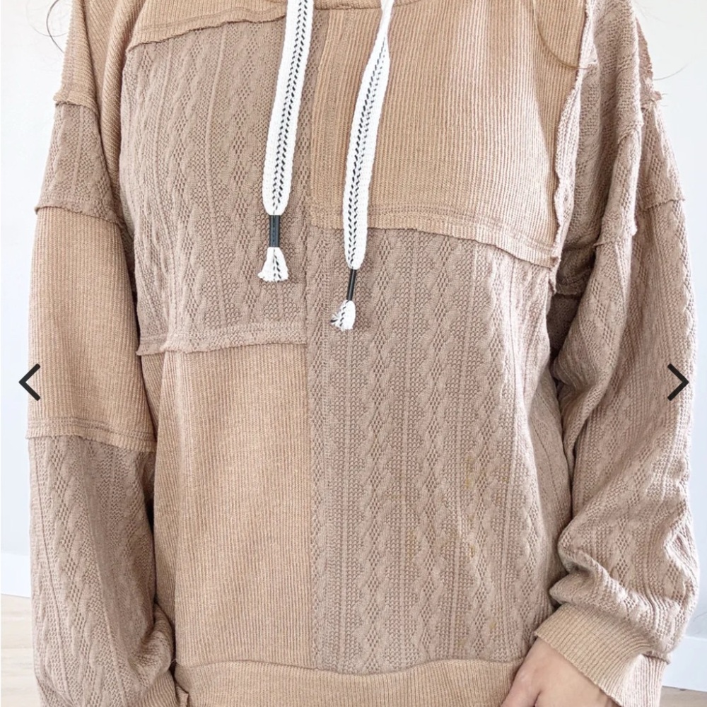 POL Tan and Brown Zip-Up Pull Over - Picture 9 of 9